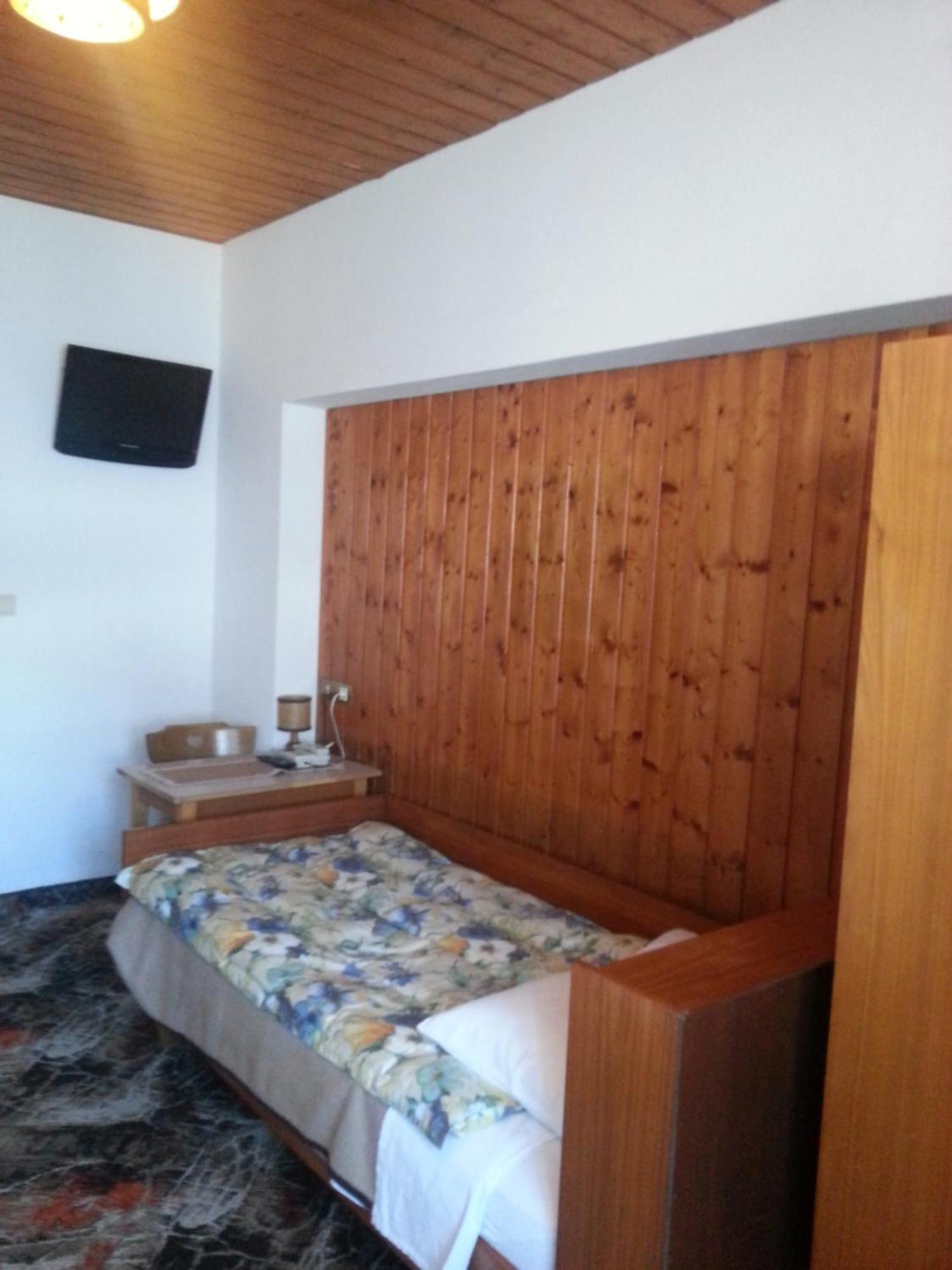 Pension Panorama Monguelfo-Tesido / Welsberg-Taisten Kültér fotó